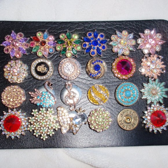 Snap Jewelry - Bundle of 24 18mm Gold Toned Snap Buttons with Organizer Multicolored